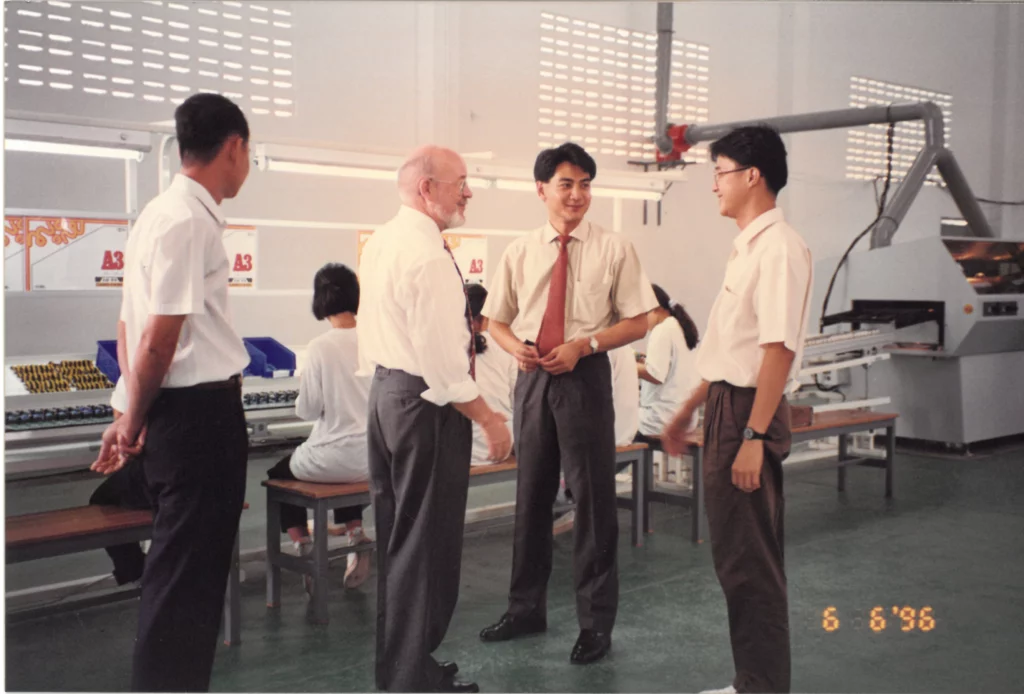 ก่อตั้งบริษัท ไทยเอ็นเนอร์ยี่คอนเซอร์เวชั่น จำกัด